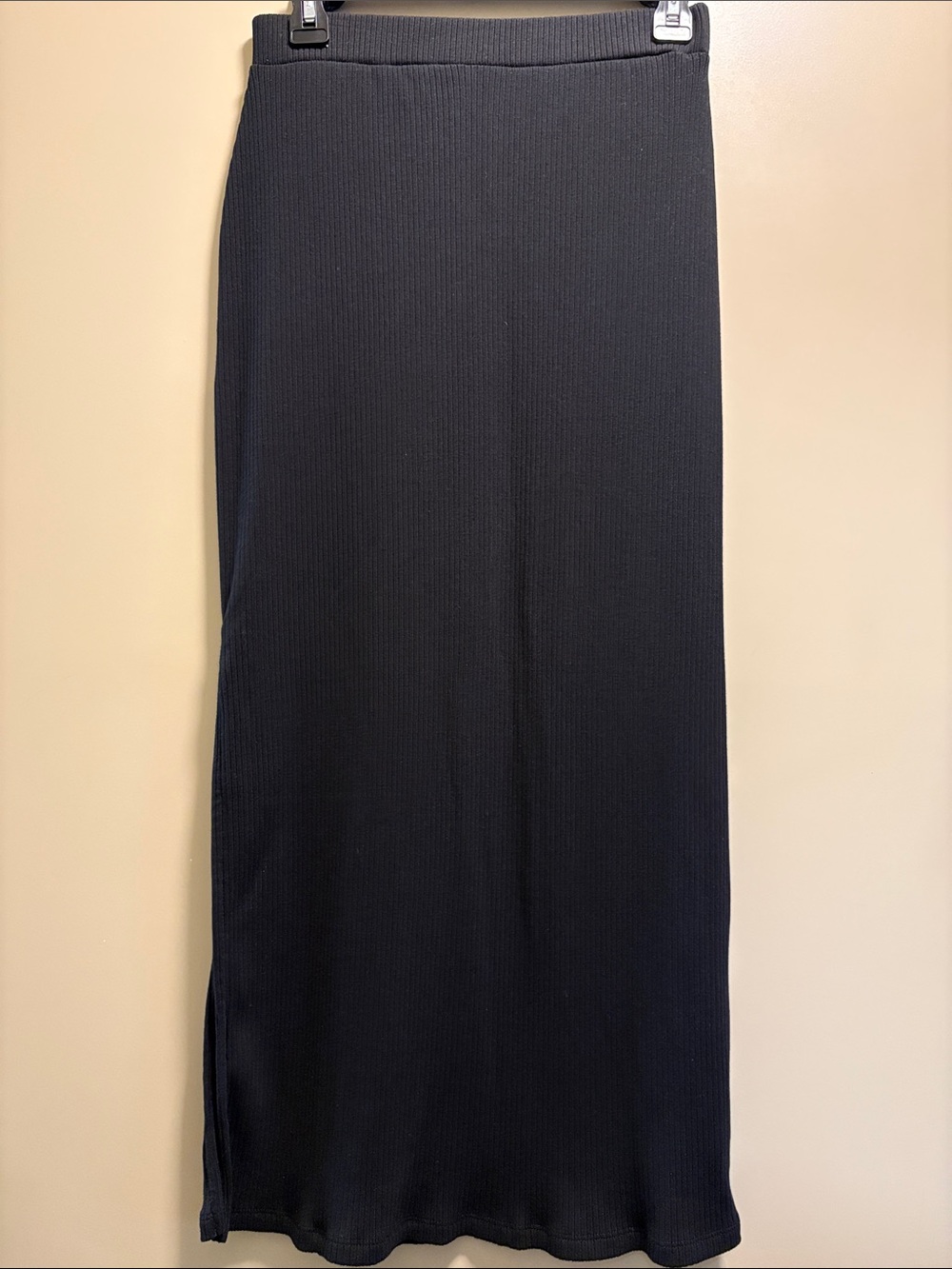 Old Navy Black Ribbed Maxi Skirt